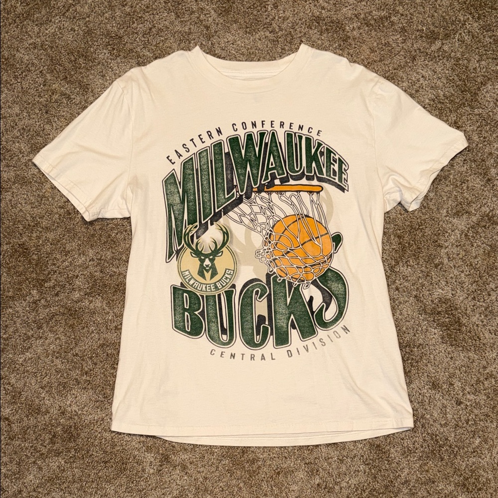 Hollister Milwaukee Bucks Graphic T-Shirt